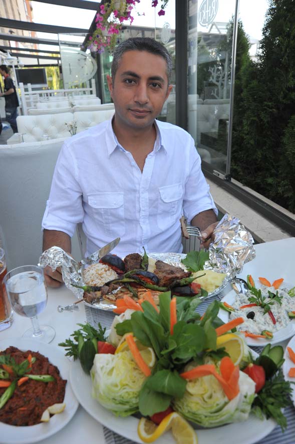 Lezzetli Ankara Her kesime hitap eden mönüsüyle Rıfkı’da mangal keyfi