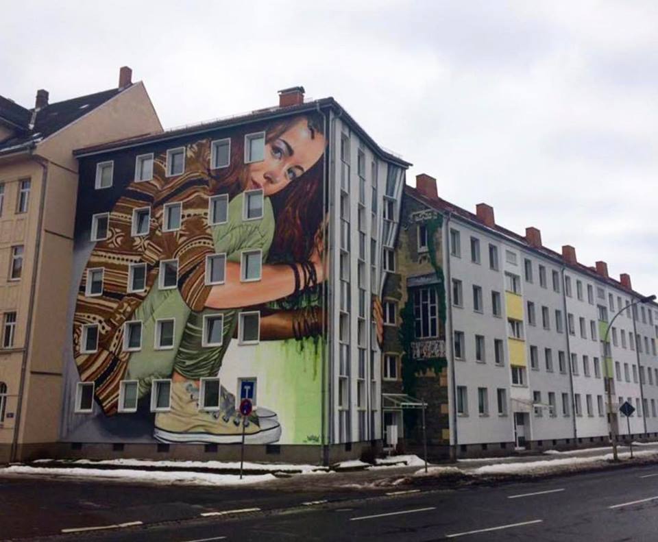 GRAFFITI COLLECTION IDEAS: Graffiti is Made in Urban Apartments