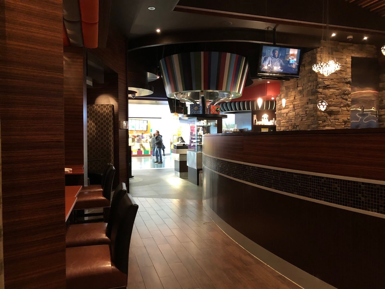 Teena in Toronto Pickle Barrel, Vaughan, ON