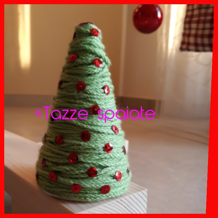 Lavoretti Polistirolo Di Natale.Tazze Spaiate Lavoretto Easy Di Natale L Alberello Di Polistirolo Decorato