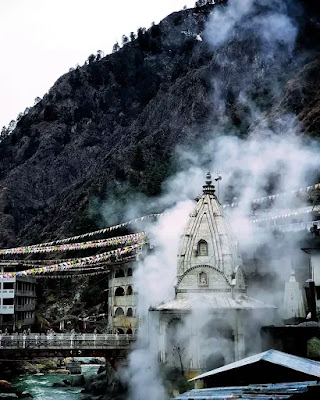 Shiv temple manikaran