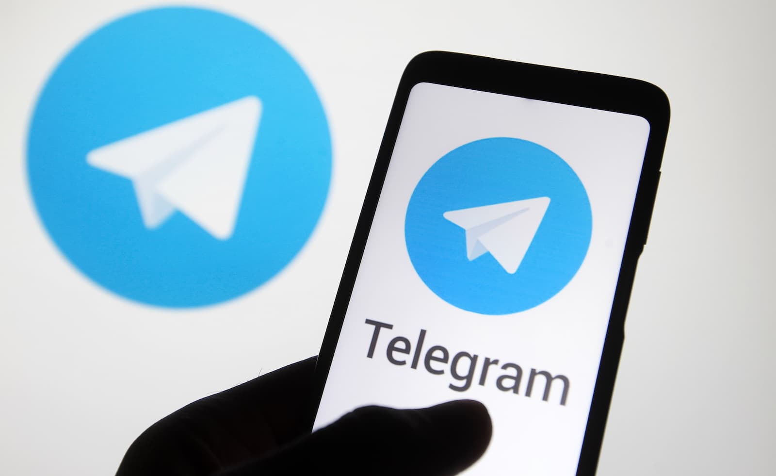 Telegram, TikTok e Signal lideram nas apps Aberto até de Madrugada