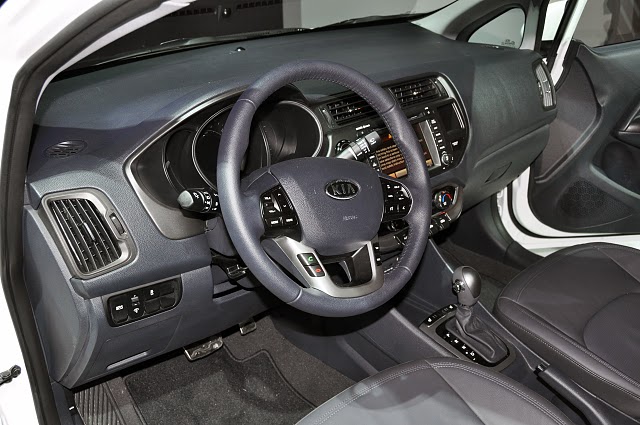 Kia Rio Sedan Live photos 2011 |NEW CAR|USED CAR REVIEWS PICTURE