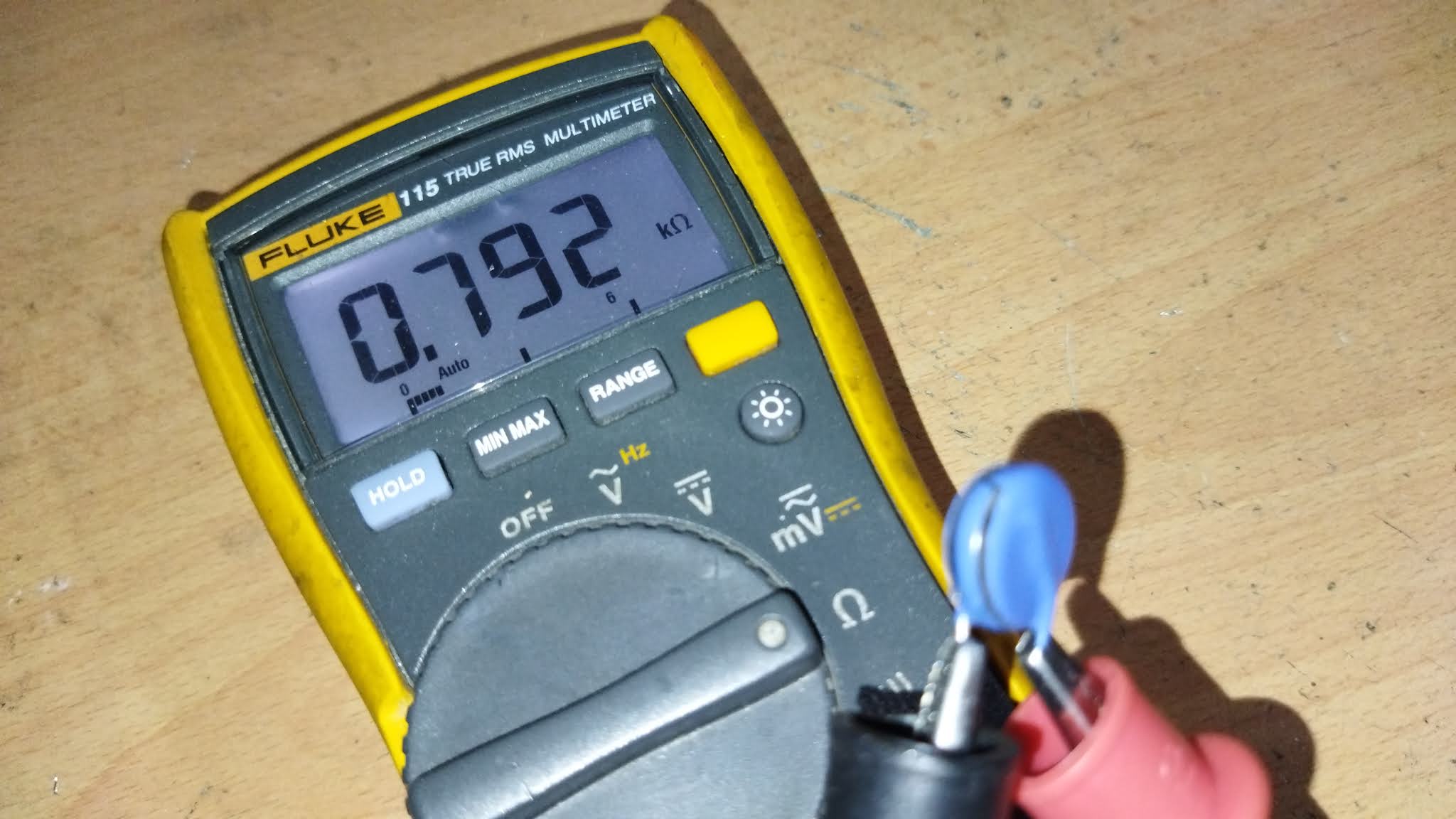 Life Begins at Forty How to test MOV (metal oxide varistor)