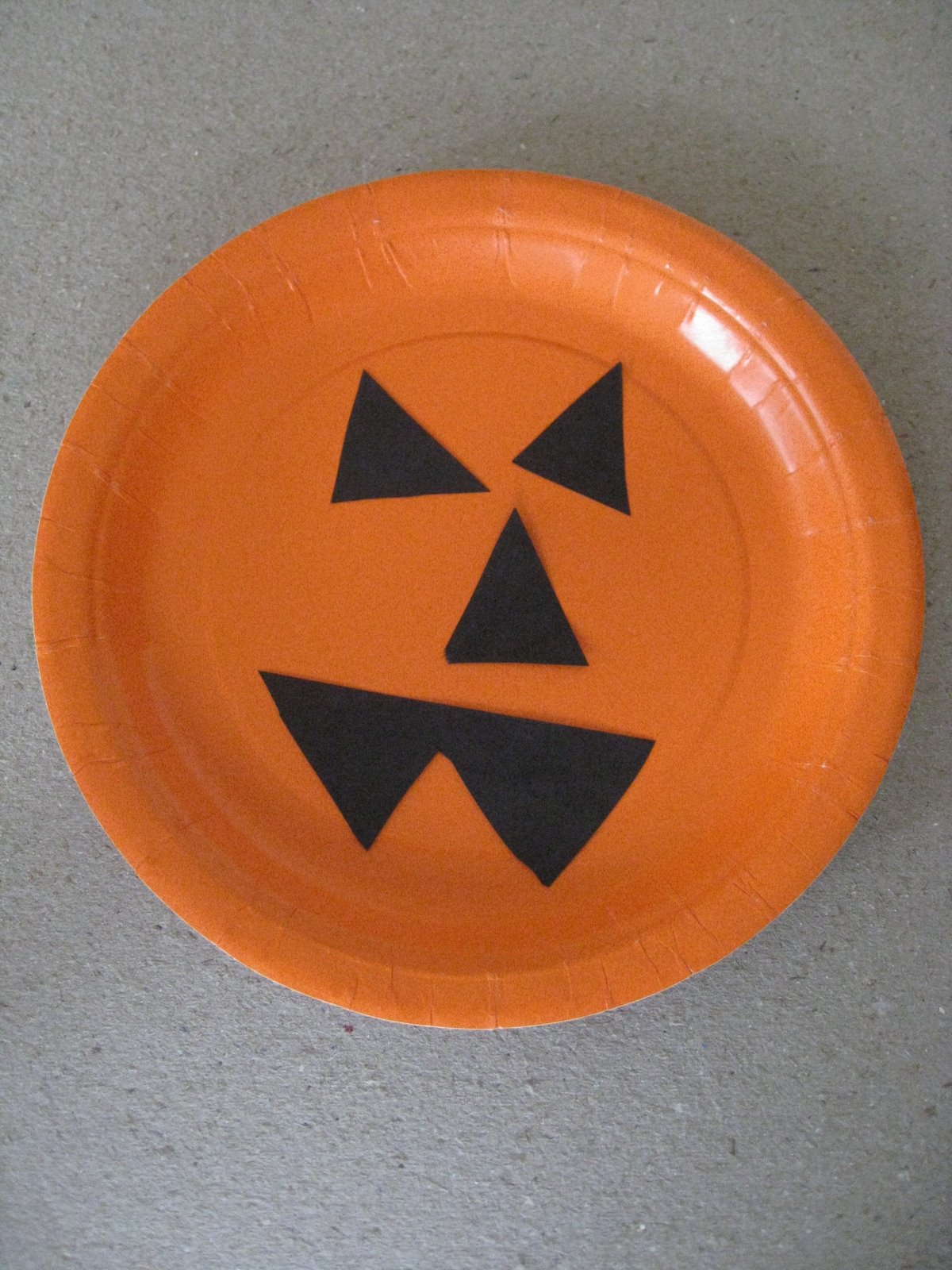 Cindy deRosier My Creative Life Paper Plate Pumpkins