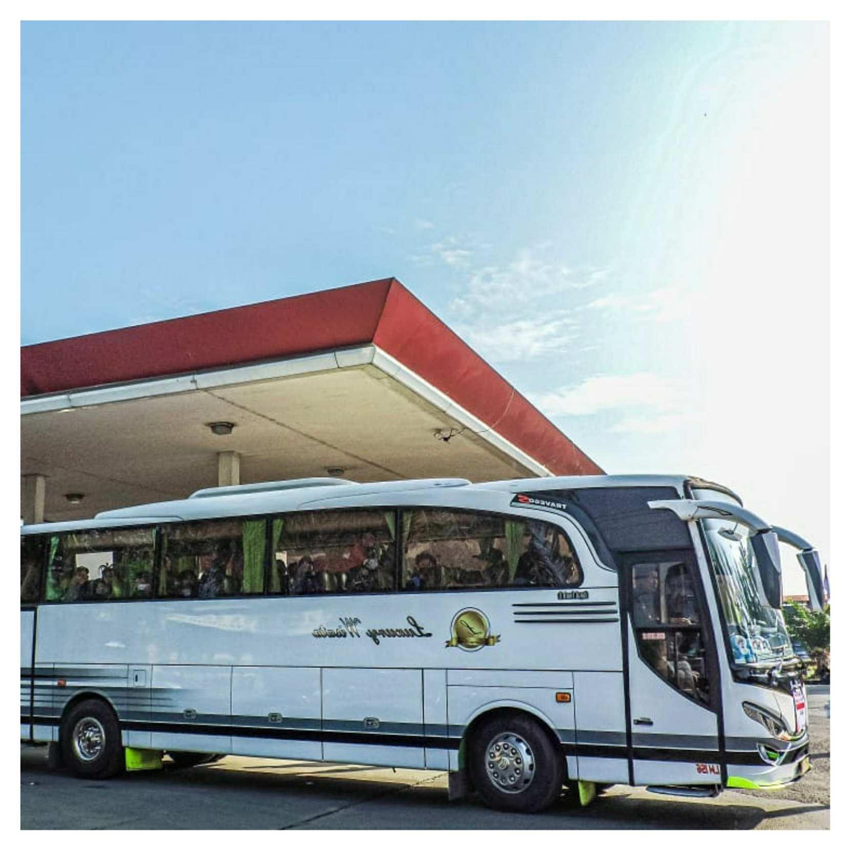 Jelajah Wisata Murah Meriah: Panduan Lengkap Bus Pariwisata di Tangerang