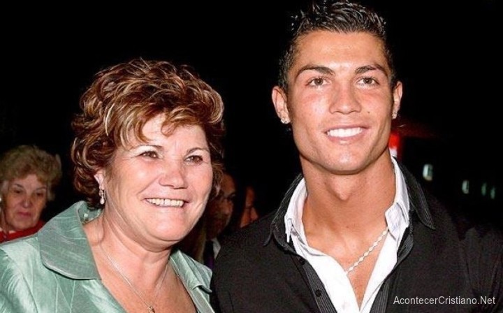 Cristiano Ronaldo y su madre