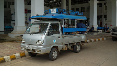  the tuk tuk mafia in Huay Xai