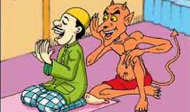 Begini 6 Shalat Orang yang Ditemani Setan. Naudzubilahimindzalik! Begini 6 Shalat Orang yang Ditemani Setan. Naudzubilahimindzalik!