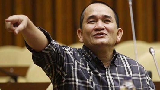 Ruhut Sitompul Pening Dengan Lidah Surya Paloh