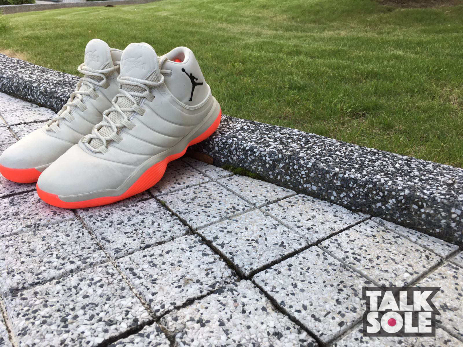 jordan super fly react