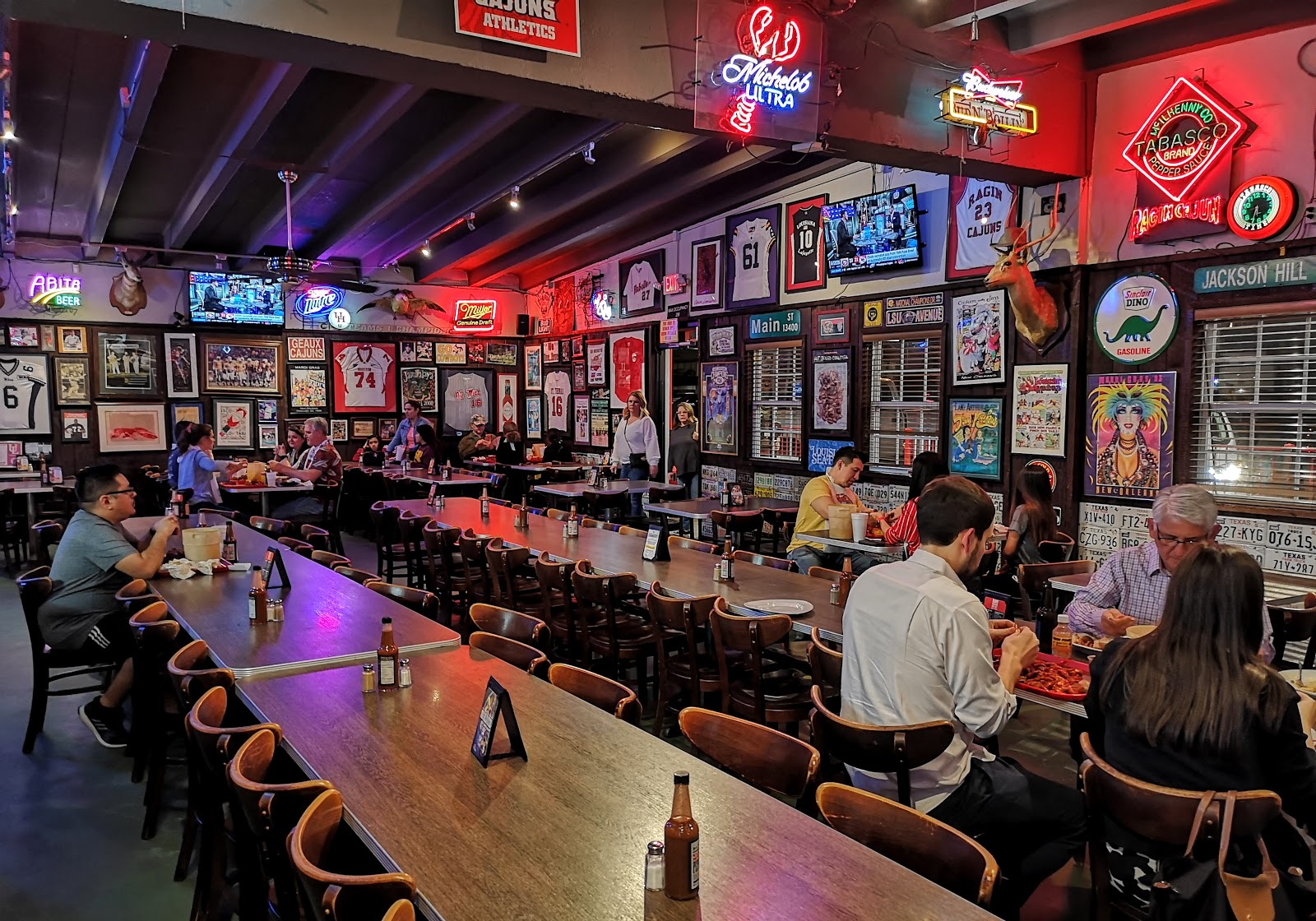 Yes! We're Eating Vegan Again! Houston, Texas Ragin' Cajun and Luling City Market Barbecue!