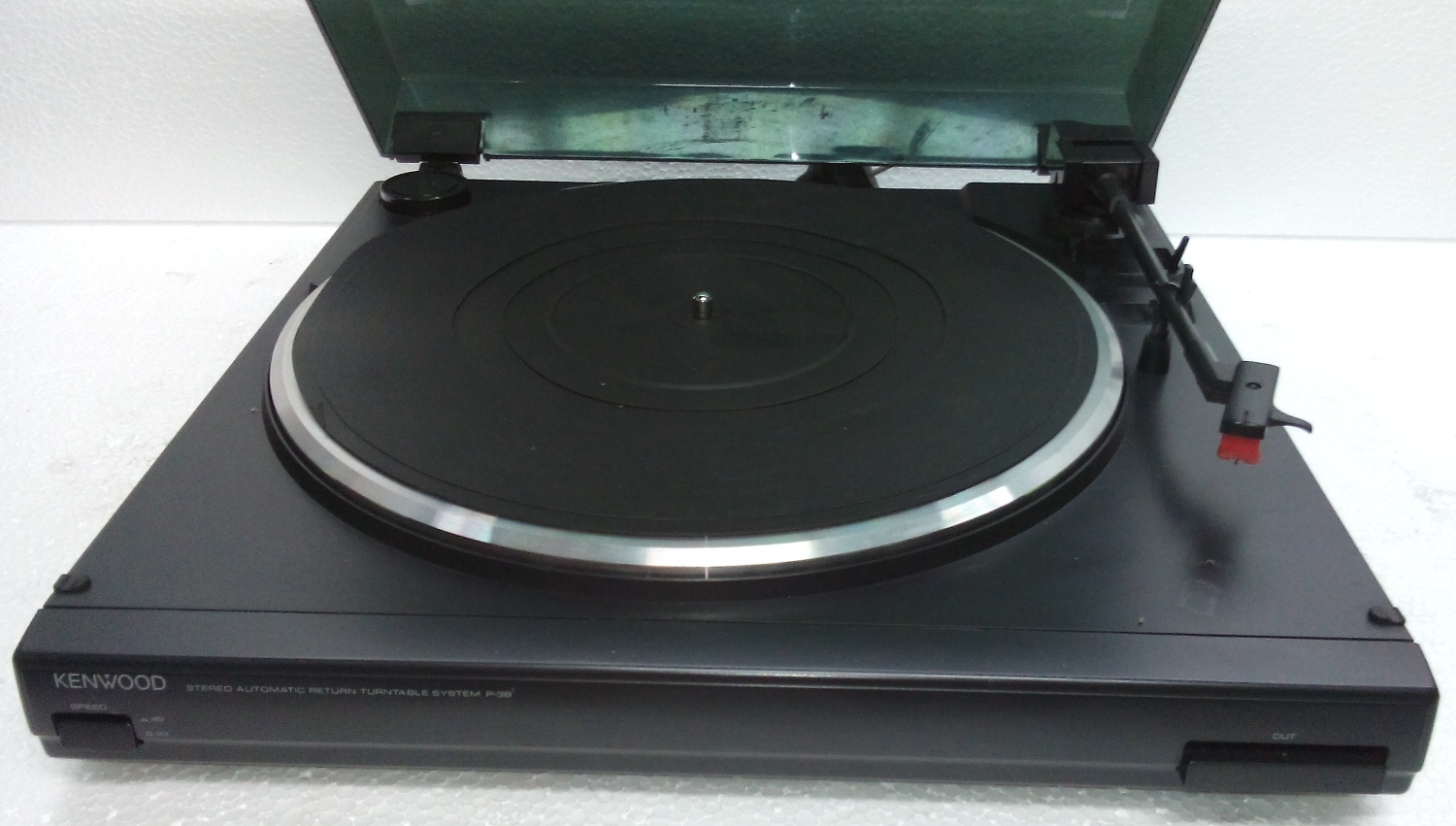 BARANG BARANG ELEKTRIK TERPAKAI DAN RARE SOLD OUT!! TURNTABLE PLAYER