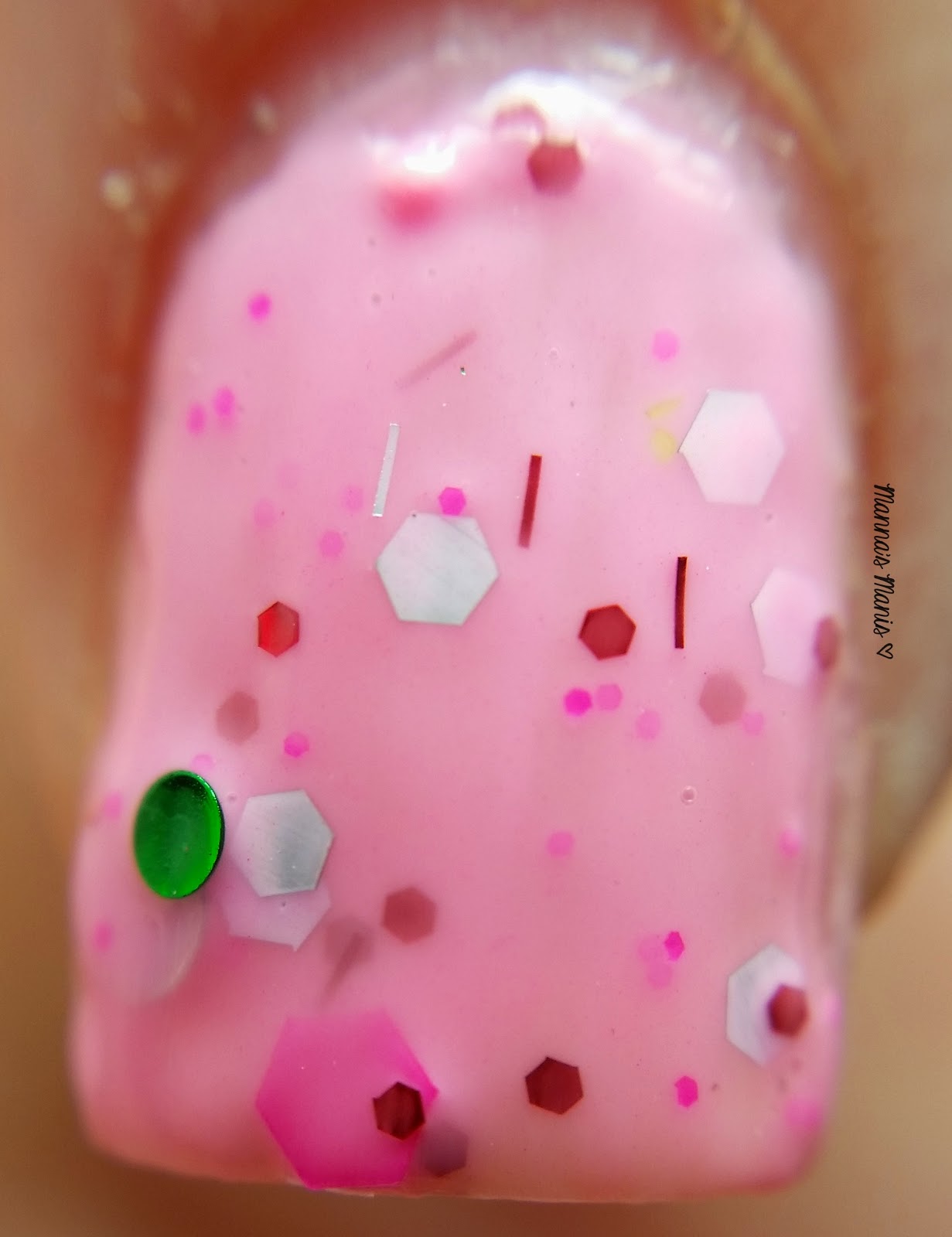 kbshimmer merry pinkmas, a bubblegum pink nail polish