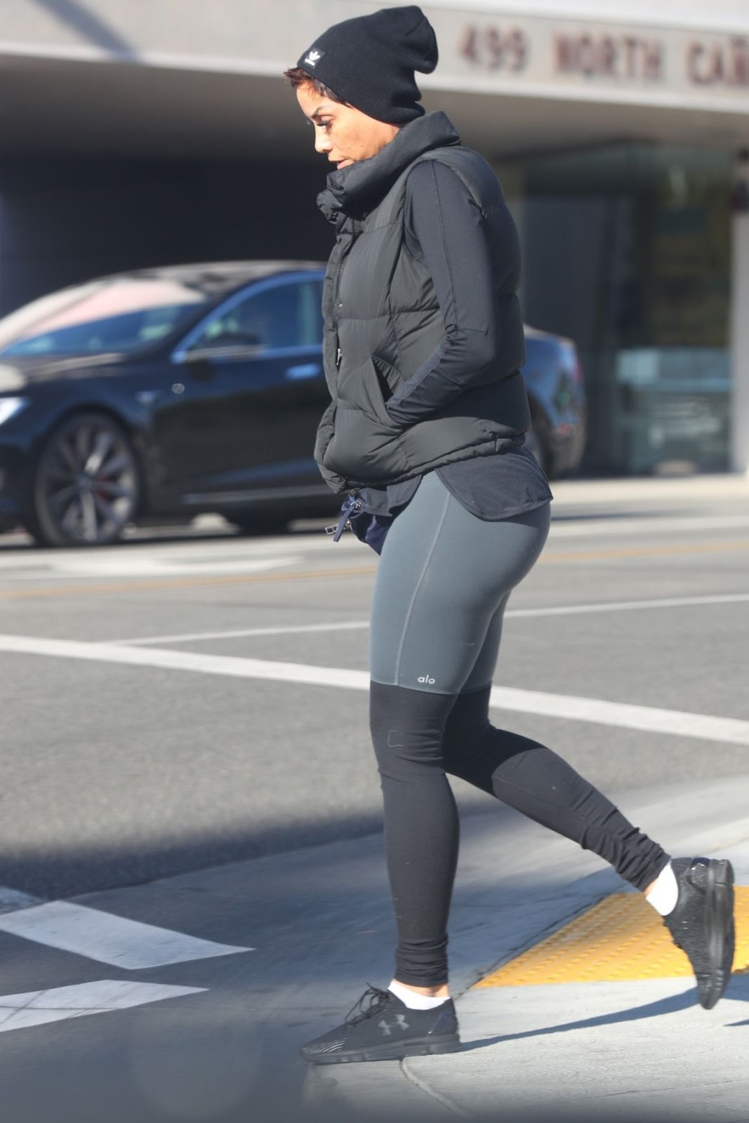 Nicole Murphy in Tights Power Walking Out in Beverly Hills 02/21/2018