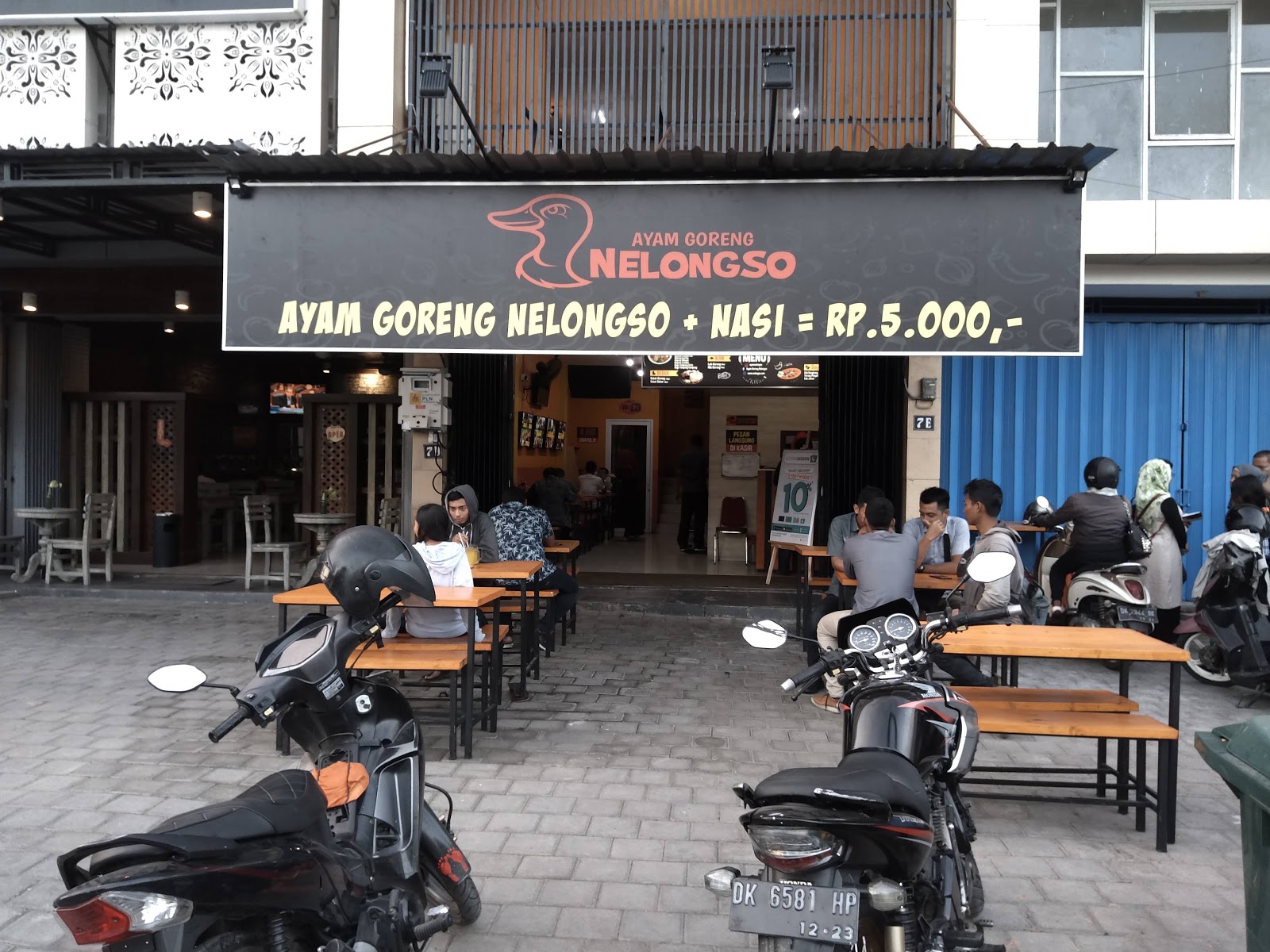 Sensasi Ayam Goreng Nelongso Di Bali Yuni Handono