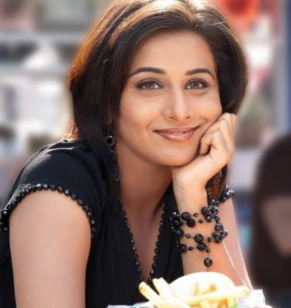 The Dirty Picture Actress Vidya Balan Latest Cute Photos Photoshoot images