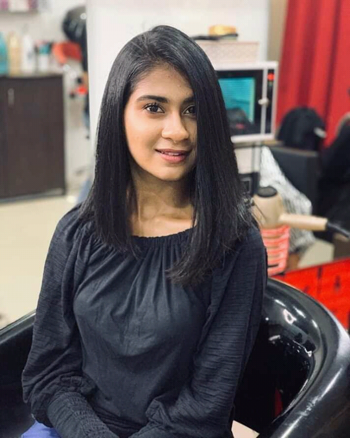 Tamil Young Talented Super singer Nithyasree Donate her Long Hair