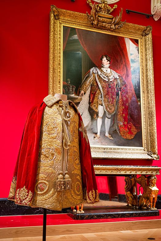 THIS and THAT Recordando a época