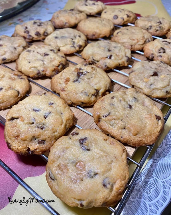 diabetes, Americans, comfort food, reduced-sugar chocolate chip cookie recipe, cookies, baking cookies, silicon cookie mat, parchment paper, baking paper, baking, home baker, homecook, moms cookies