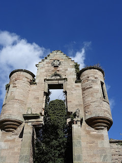 One of the remaining towers of Seacliff House at North Berwick in East Lothian.  Photo by Kevin Nosferatu for the Skulferatu Project.