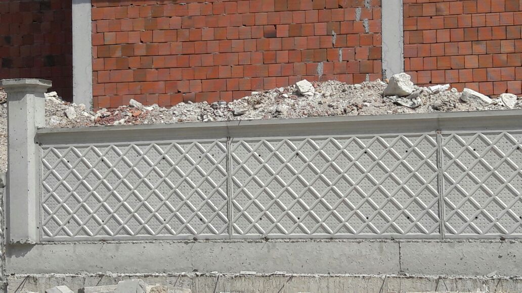 Aytekin Beton Kalip Kadikoy Bostanci Desenli Beton Bahce Duvar Yapimi
