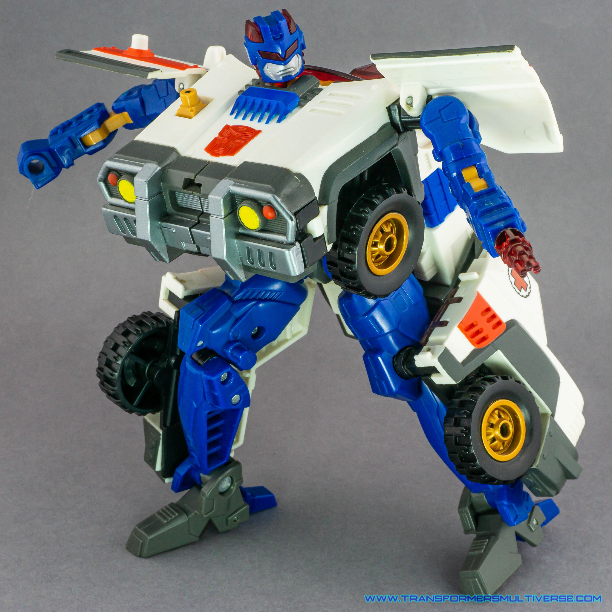 Transformers Armada Red Alert robot mode alternate pose