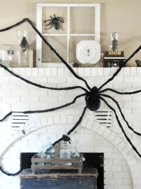 Creepy Crawly Halloween Mantel