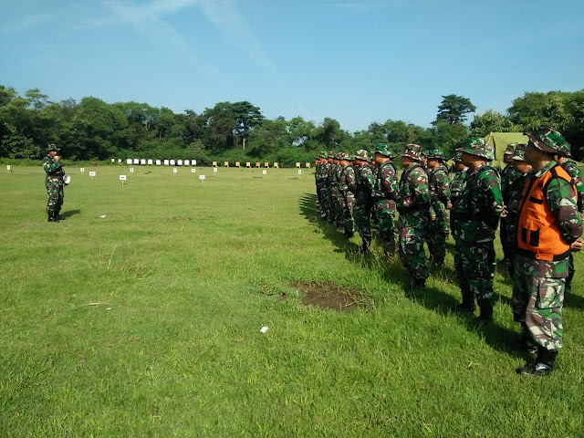 Asah kemampuan Korem 082/CPYJ gelar latihan Menembak