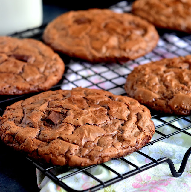 Chocolate Fudge Cookies