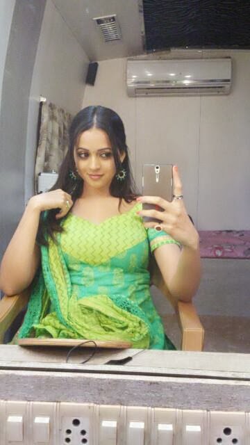 Tamil Actress Hd Wallpapers Bhavana Hot Facebook Photos
