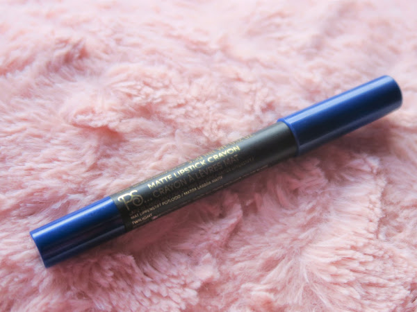 Review - Matt Lip Pencil Azul Primark