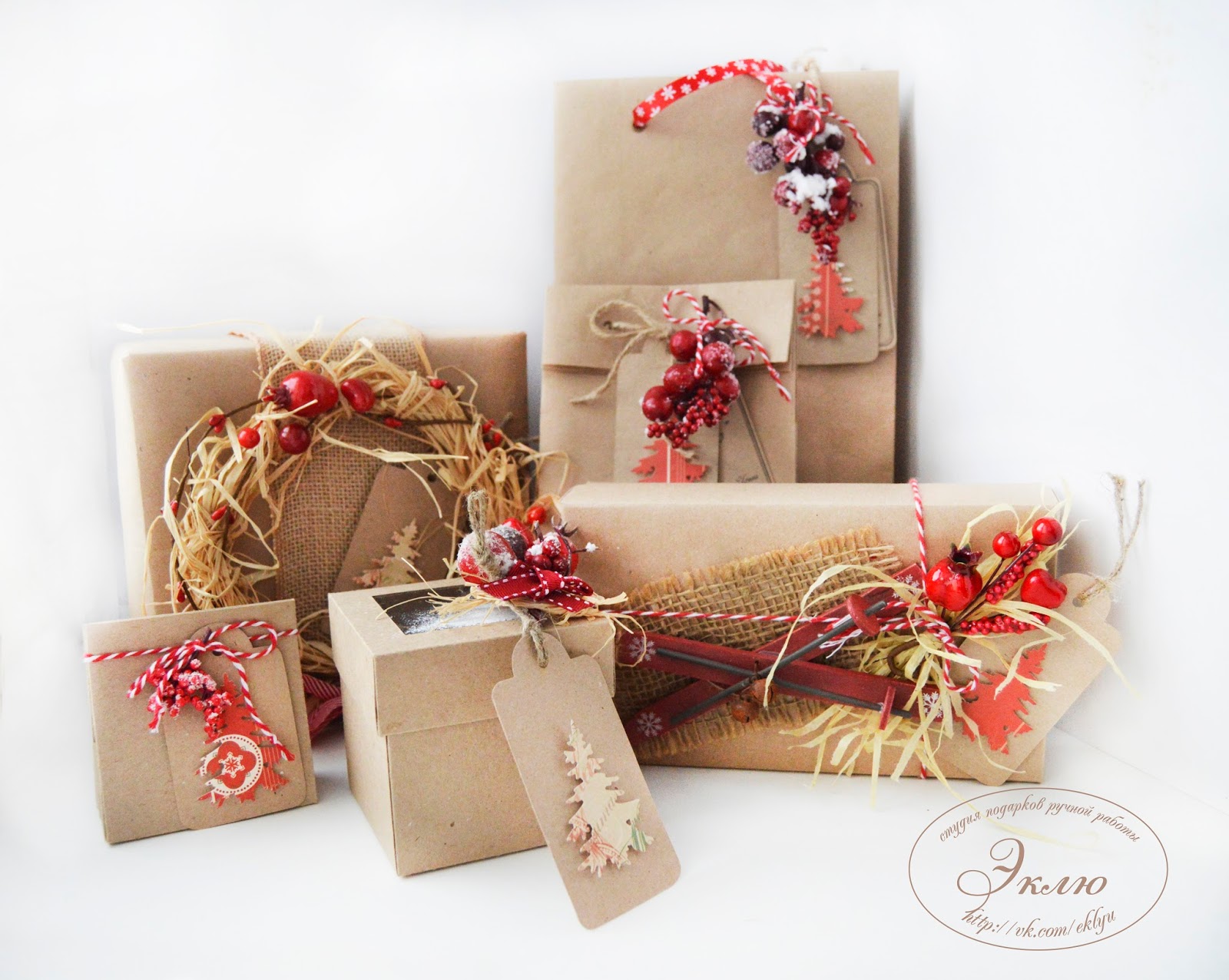 Подарок на новый год из техники. Подарки на новый год картинки. Состав подарка образцы. Коробки для подарков. Из чего состоит подарок.