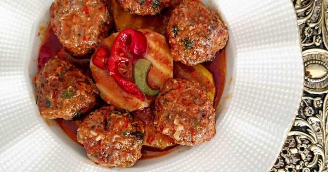 Huzurlu Mutfak TENCEREDE PATATES _KÖFTE