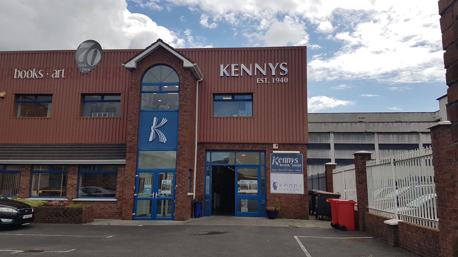 Books / stationery Open in Galway