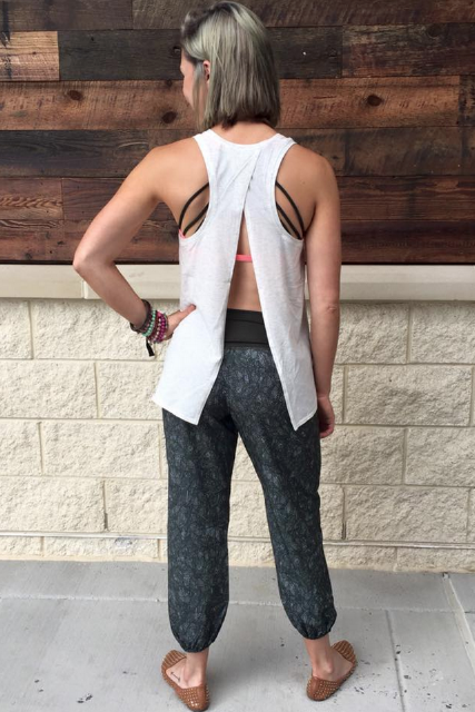 lululemon jazzy gator om pants