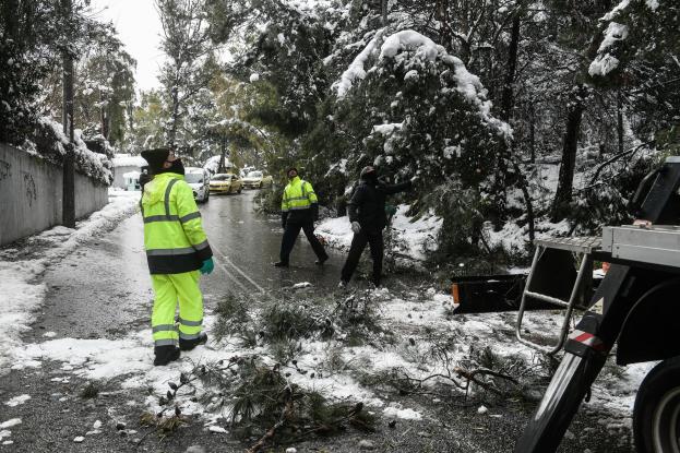 «Μπαλάκι» οι ευθύνες για το τεράστιο φιάσκο της «Μήδειας»