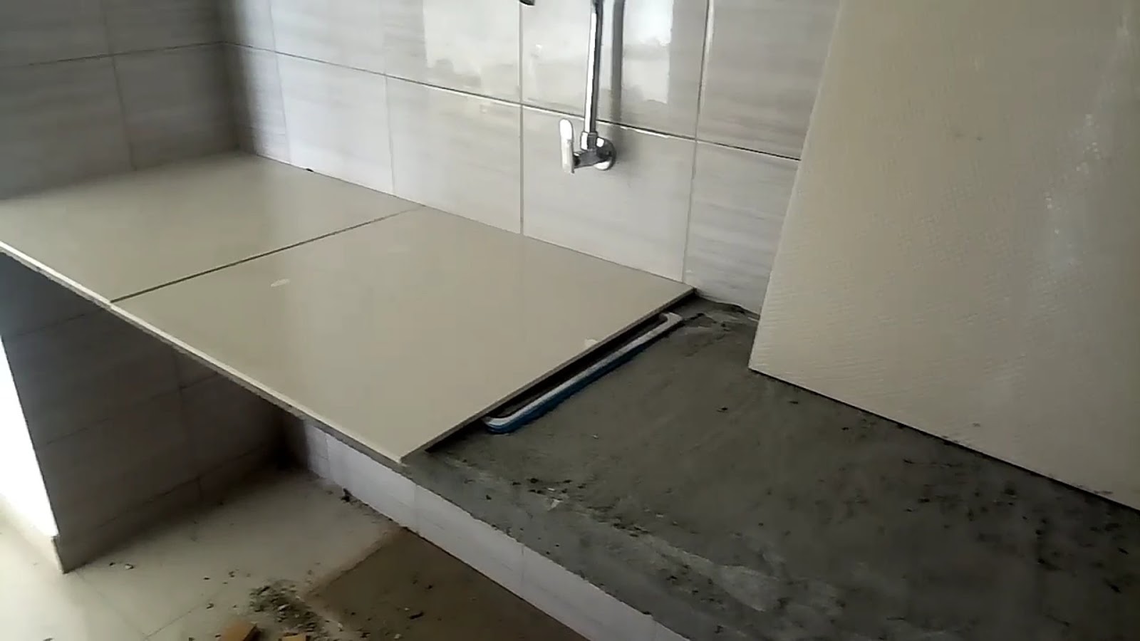 Table top kitchen meja dapur konkrit tile warna cerah. Satu rumah ada 3