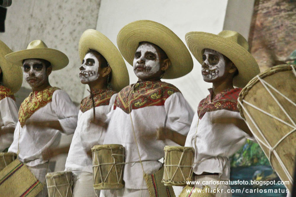 Mirada Hibrida Dia de muertos en