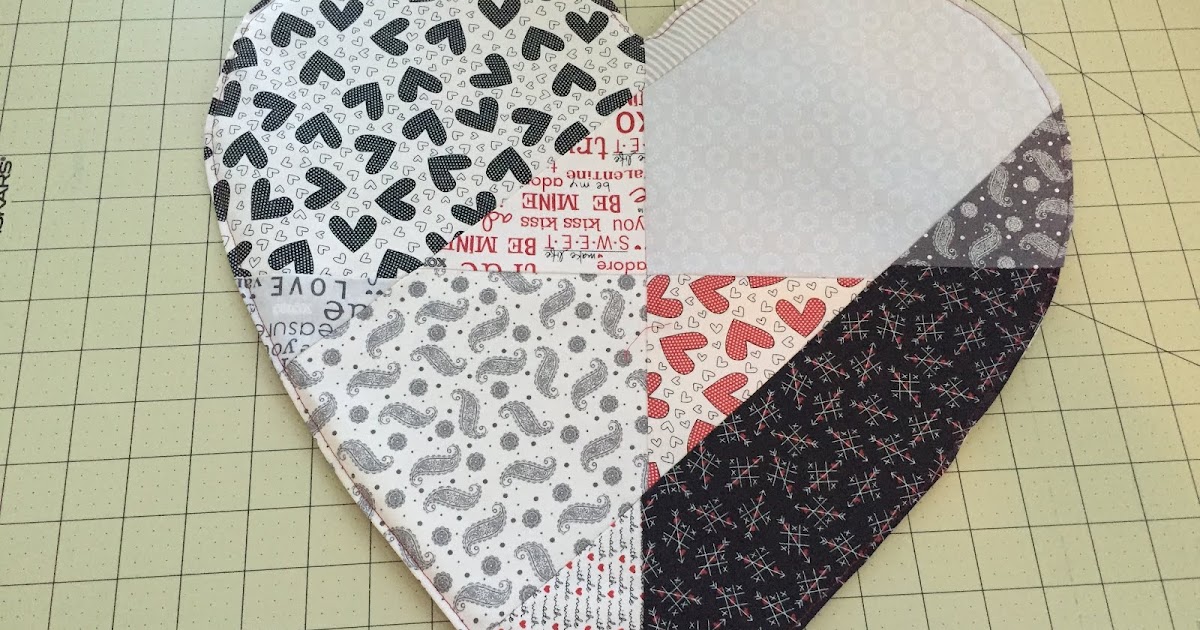 The Chatty Scrapper! Heart Shaped Placemats