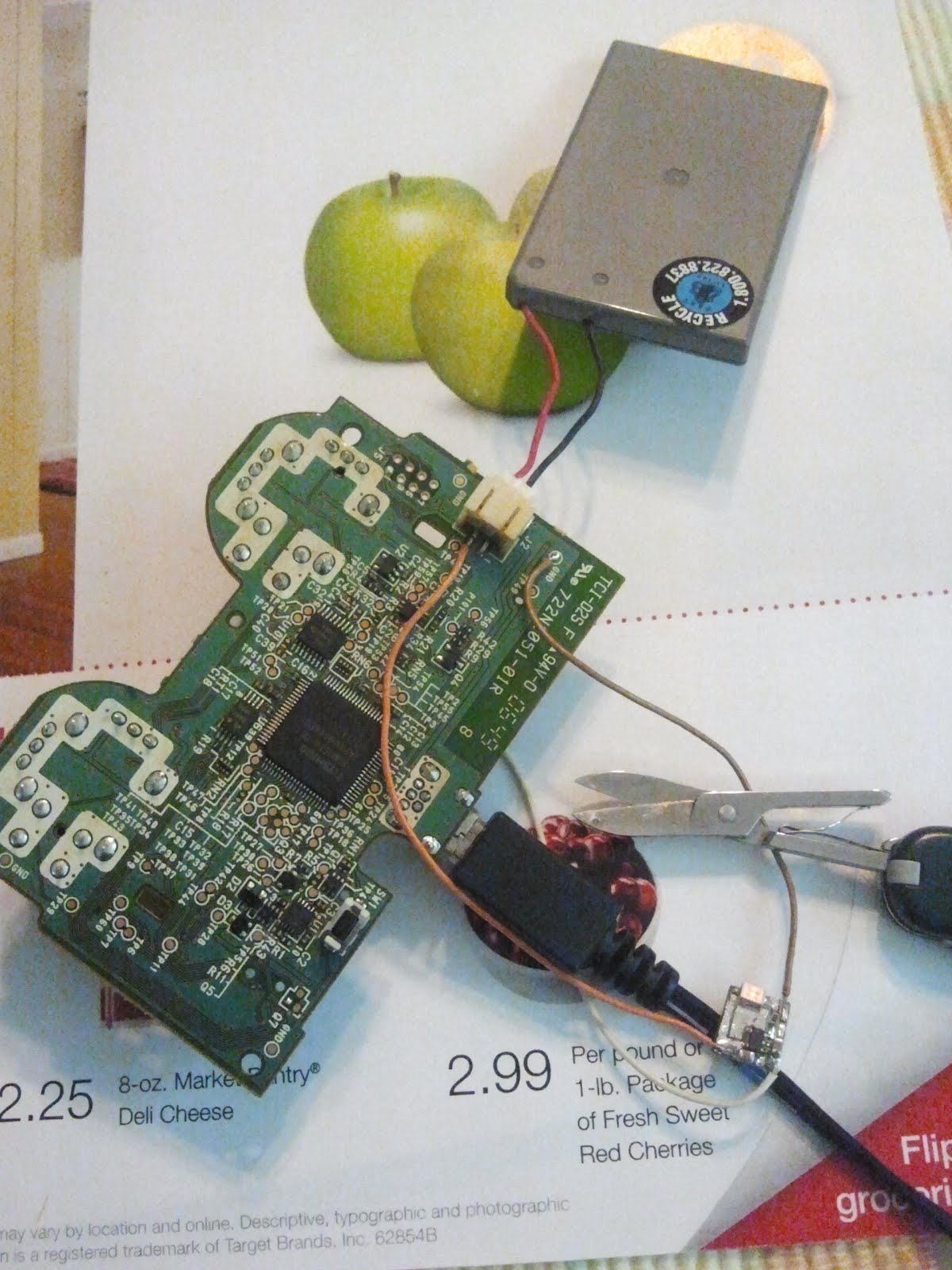 DIYtronics Fixing a PS3 Controller that Wont Charge
