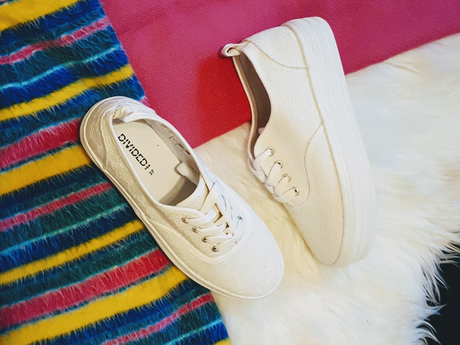 Make Your Own Pom Pom Sneakers in 5 Minutes Compass Lane Chic