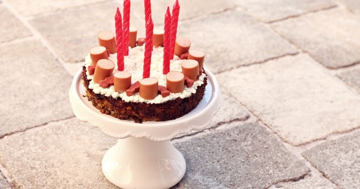 Hackfleisch-Würstchen-Torte für den Hunde-Geburtstag | Fashion Kitchen