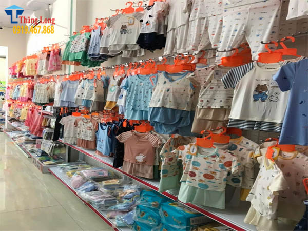 Kệ Siêu Thị Thăng Long: Có Nên Mua Kệ Treo Quần Áo Trẻ Em Thanh Lý?