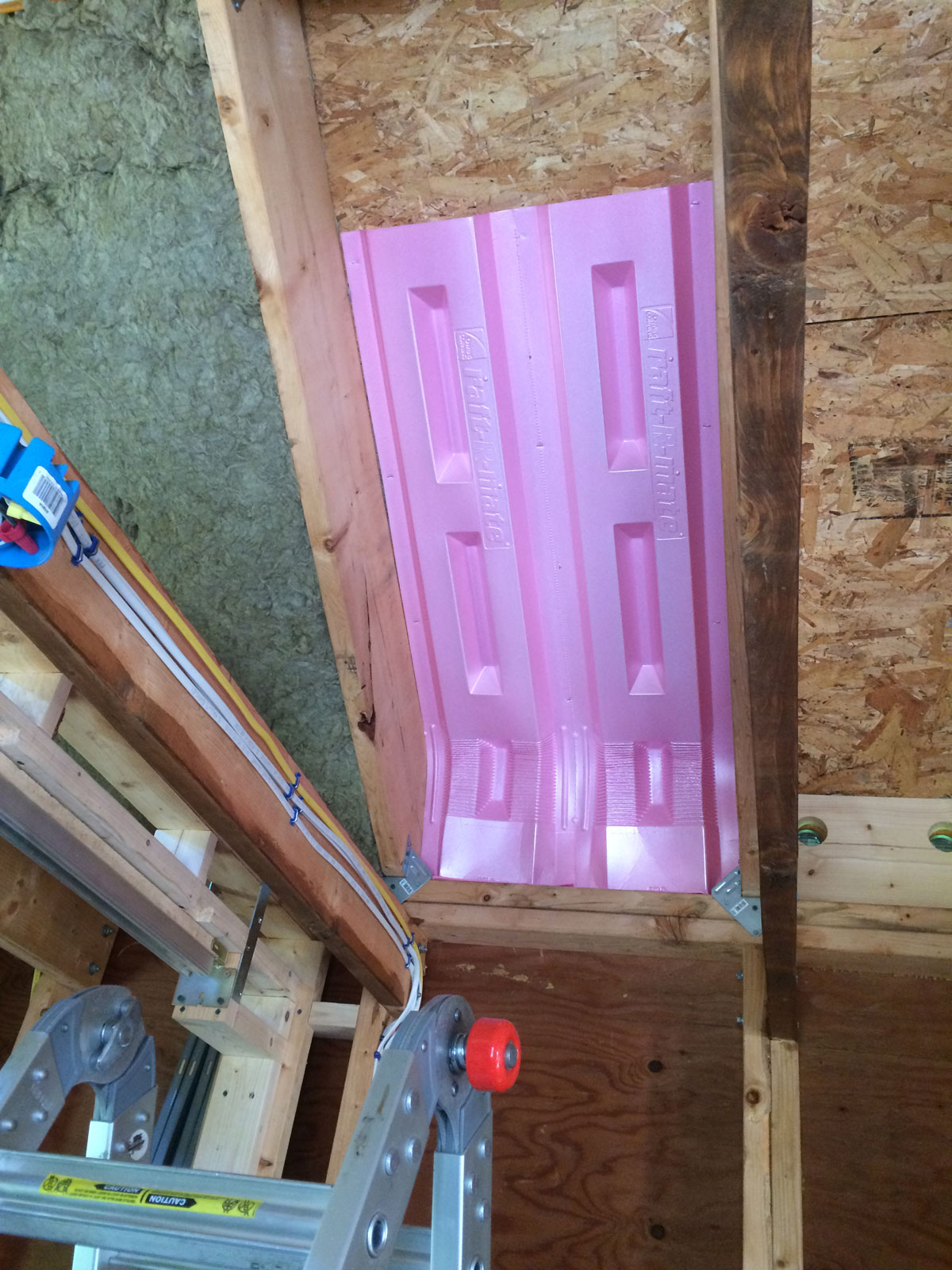 RiverEdge Insulation & Vapor BarrierWalls & Ceiling3