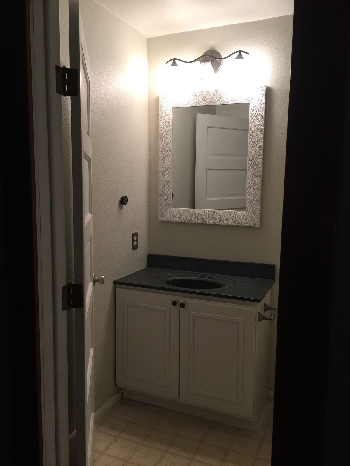 One Fit Mama: Bathroom remodel for under $200