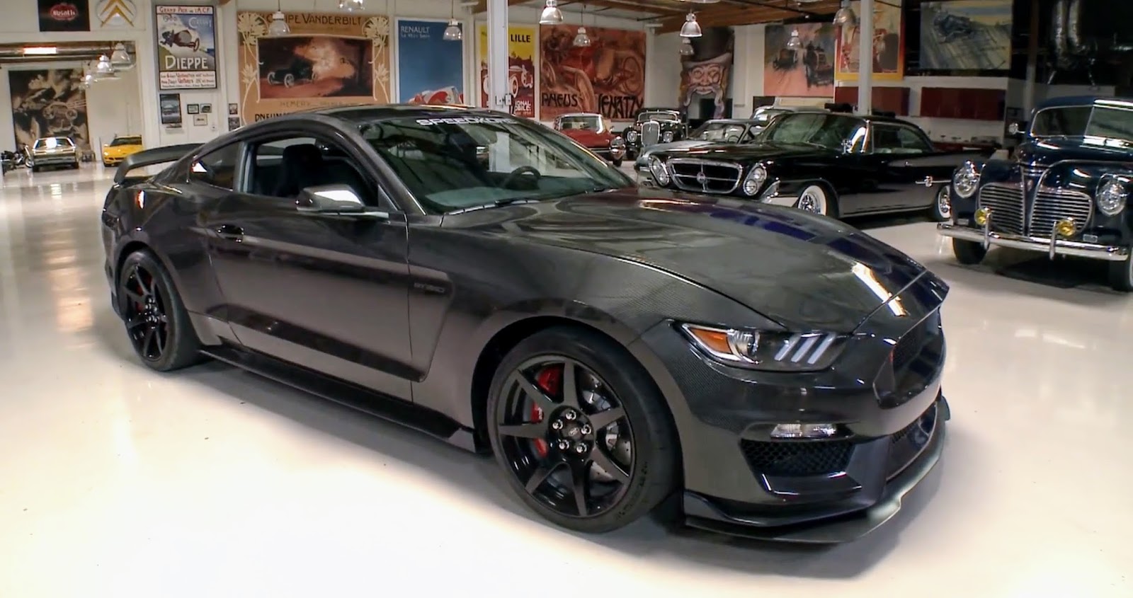 Carbon Fibre Ford Mustang Gt R