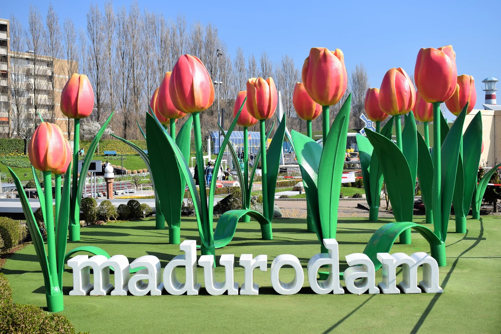 Madurodam & Den Haag day trip from Amsterdam