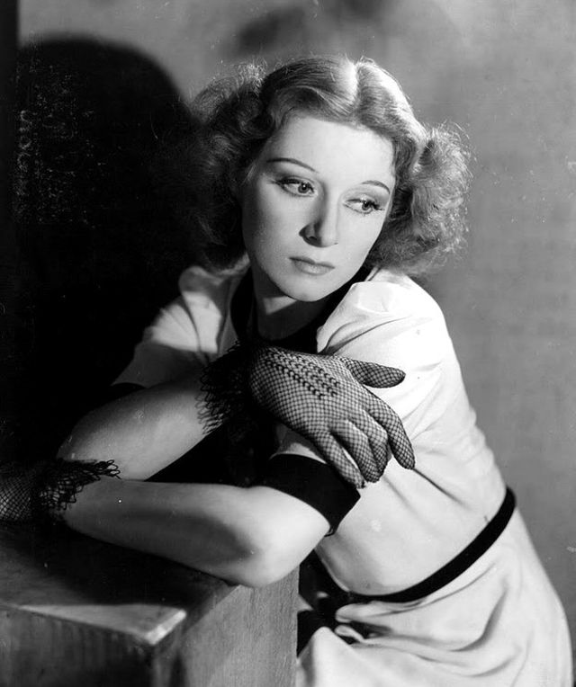 Greer Garson: One of the Most Popular Actresses During WWII ~ Vintage ...