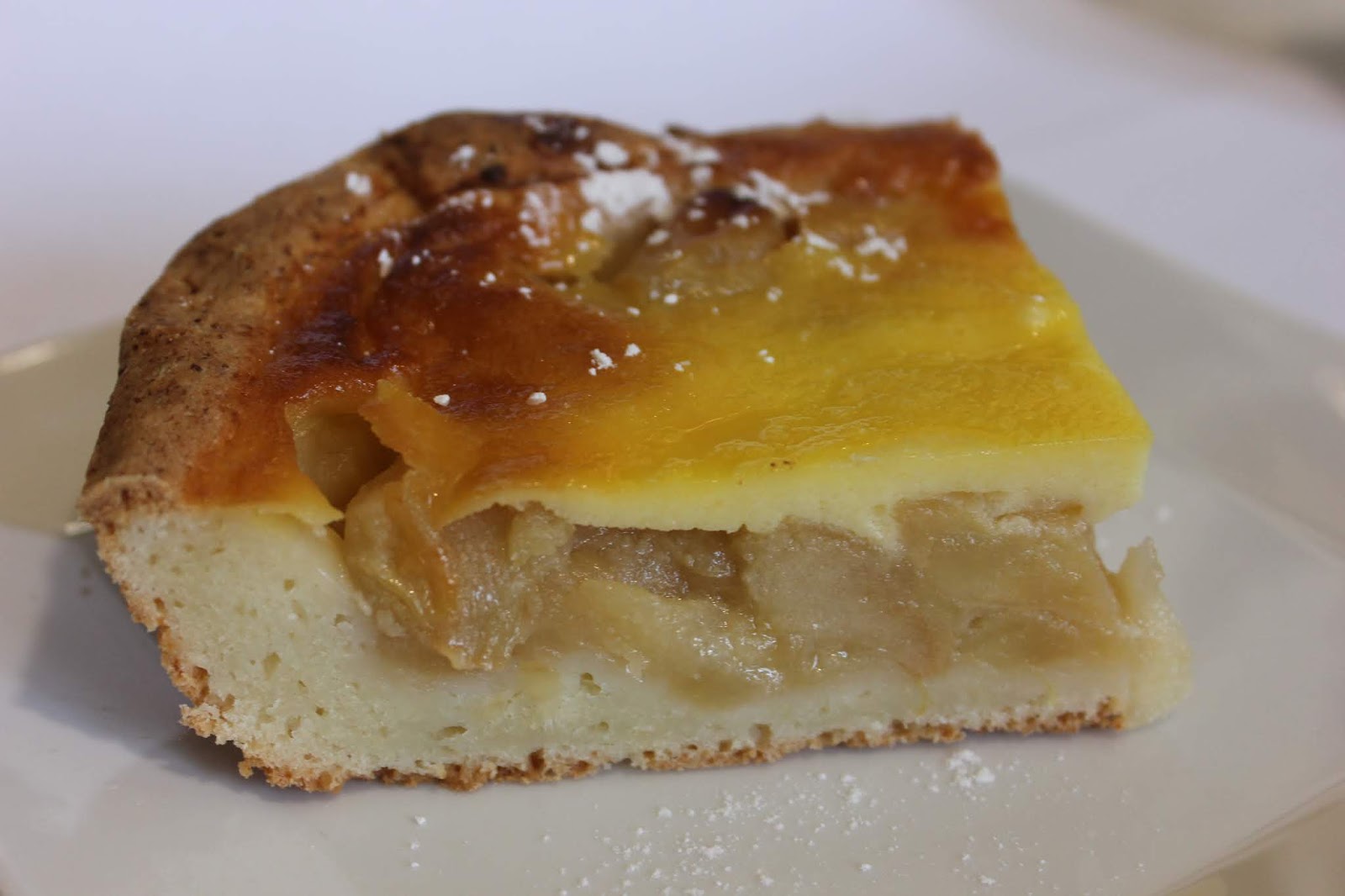 Яблочный пирог на творожном тесте